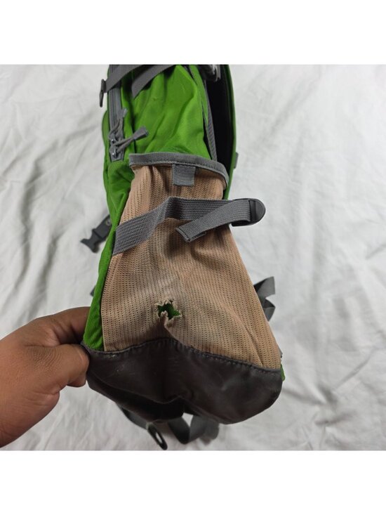 Camelbak Rim Runner Hydration Backpack Green Lightweight Hiking Pack Camping main image 3
